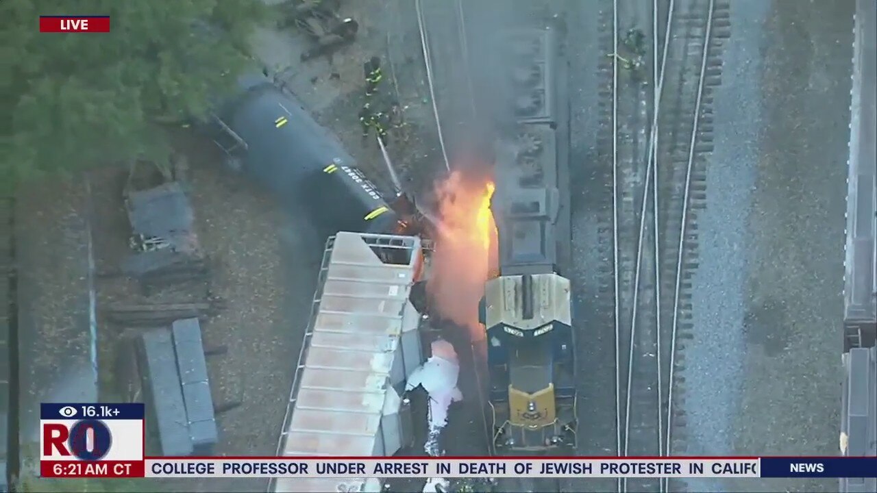 Train derailment causes fire in Atlanta