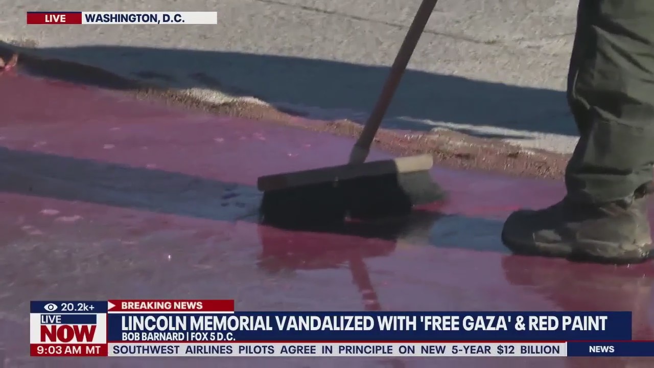 Lincoln memorial vandalized: 'Free Gaza' in paint