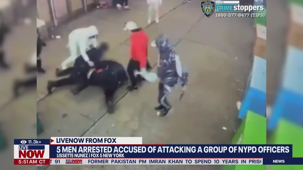 NYPD officer attacked by migrants