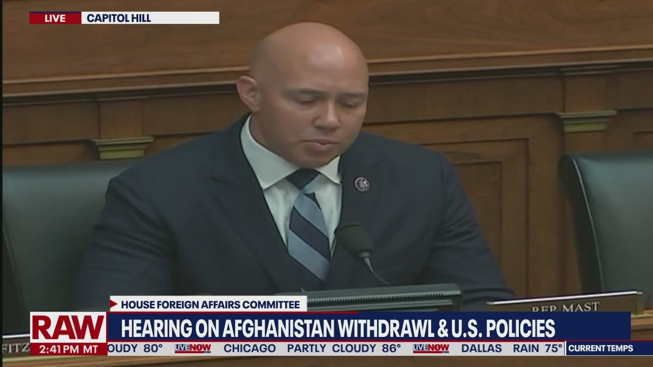 'You are a liar' Congressman shows Antony Blinken the faces of soldiers killed in Afghanistan