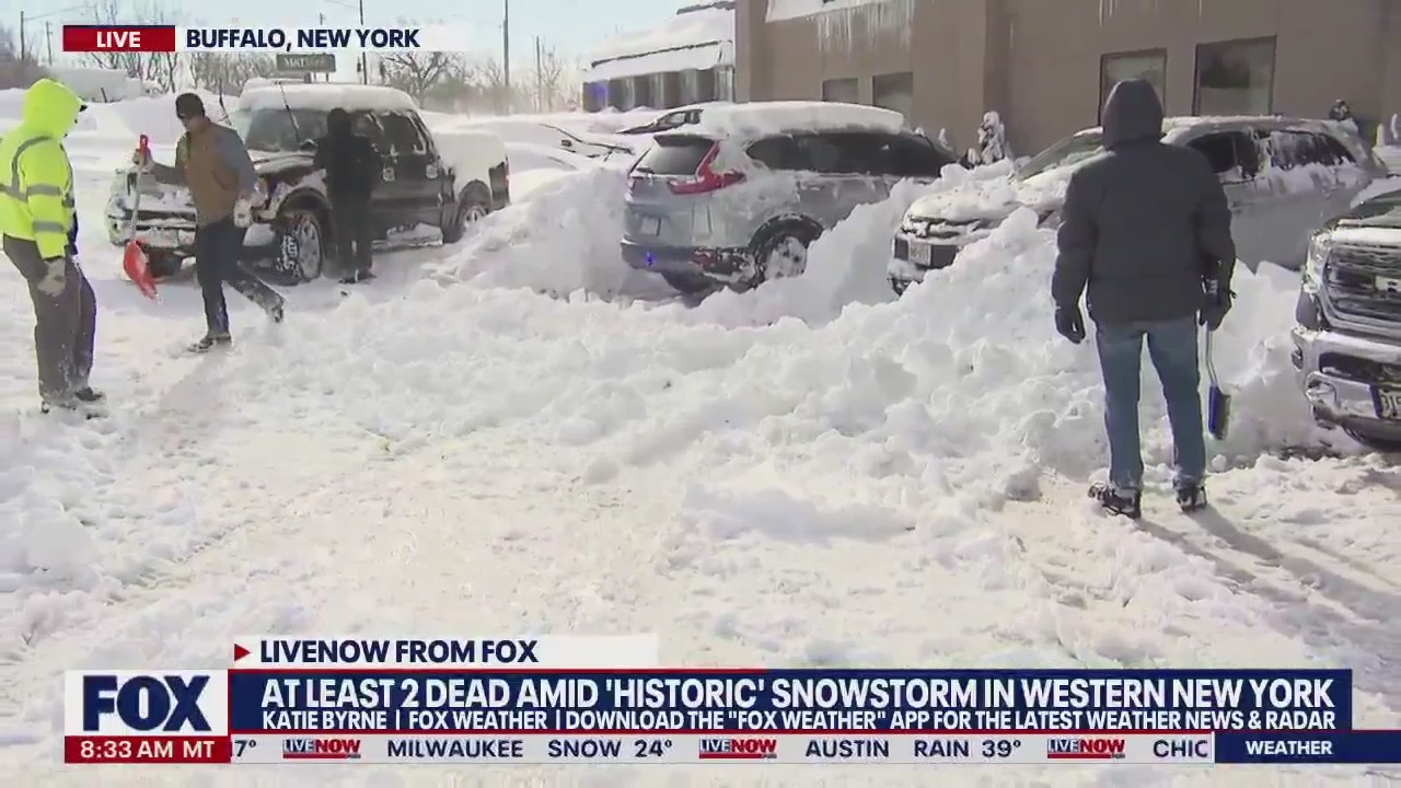 Residents clean up snow in New York ahead of next storm