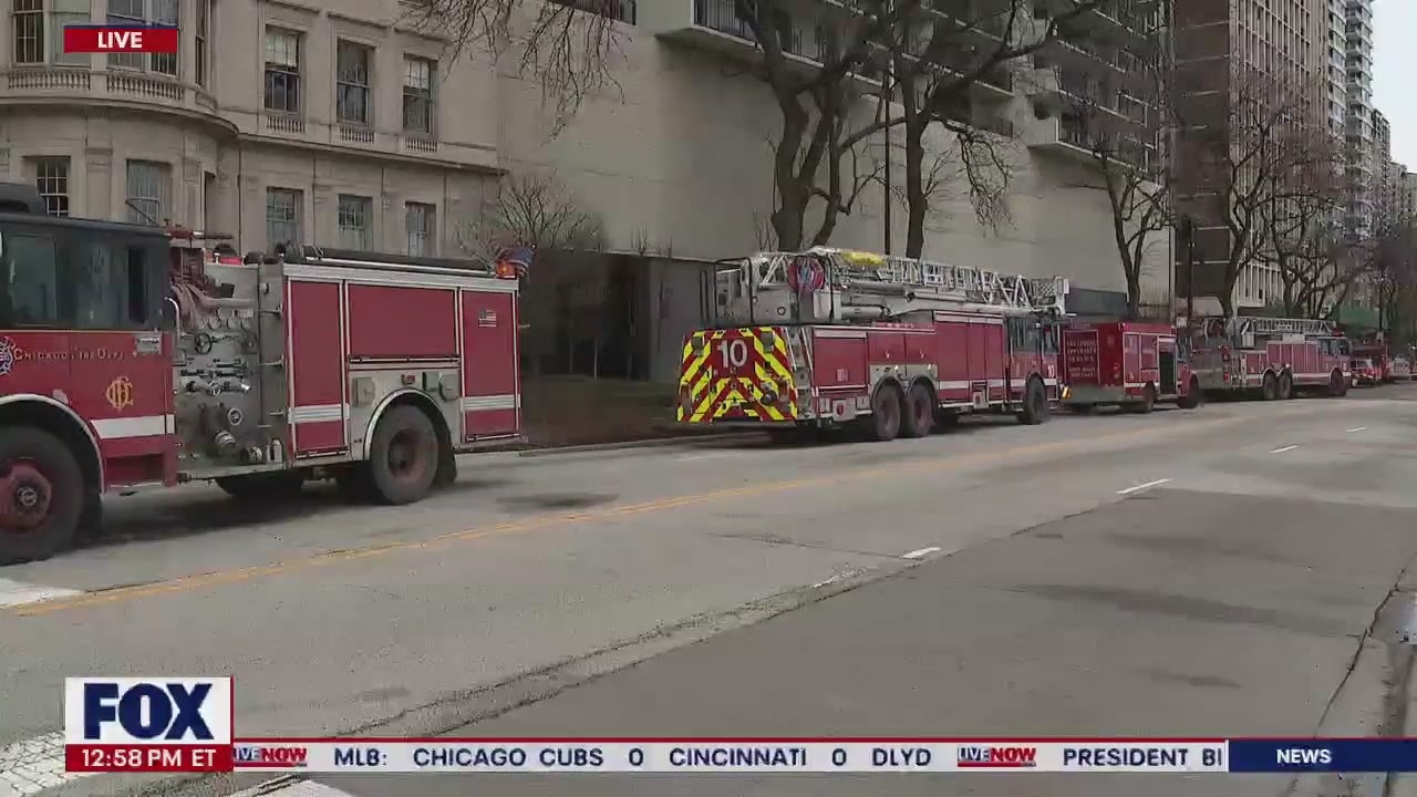 Chicago firefighter killed, 2nd first responder to be killed in 2 days