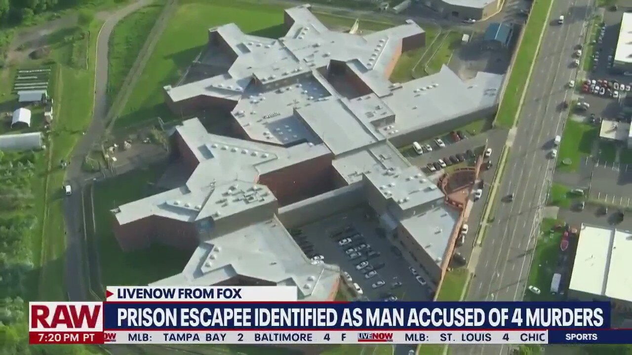 Search for escaped prisoners in Philadelphia