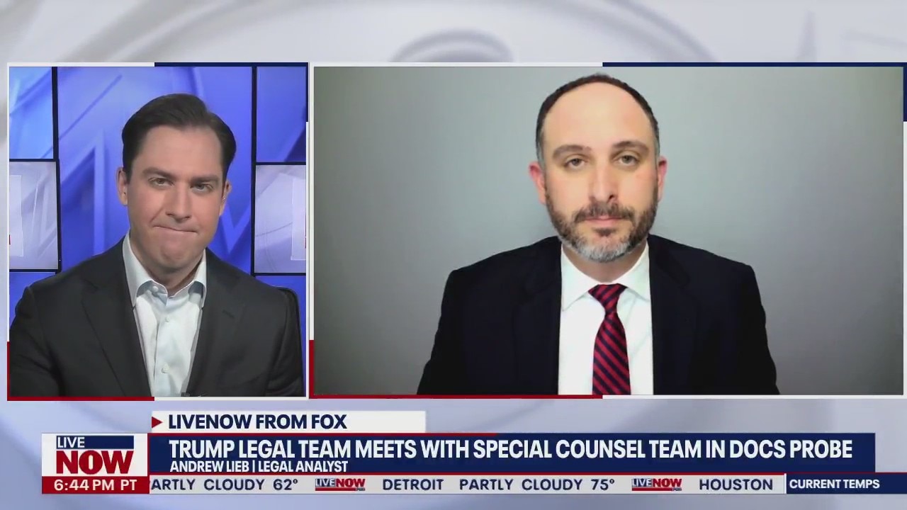 Trump lawyers meet with special counsel