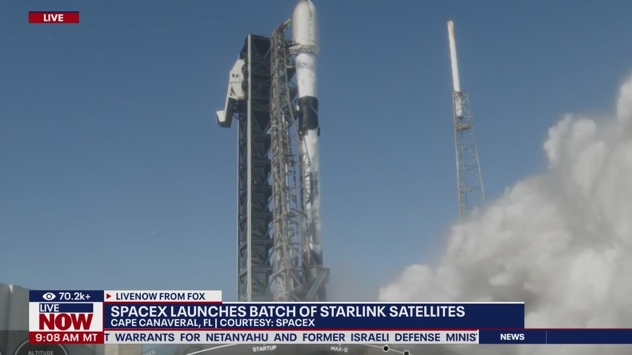 Watch: SpaceX launches for Starlinks into orbit