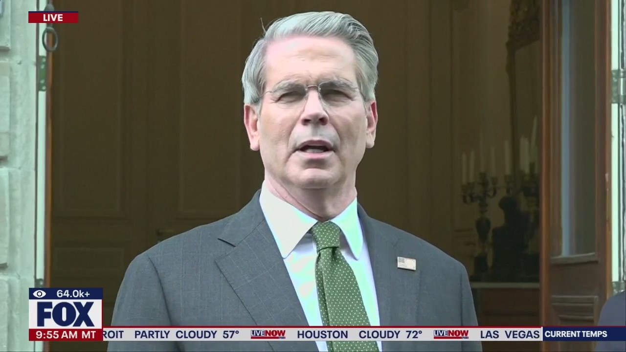 Bessent & Greer address reporters amid talks