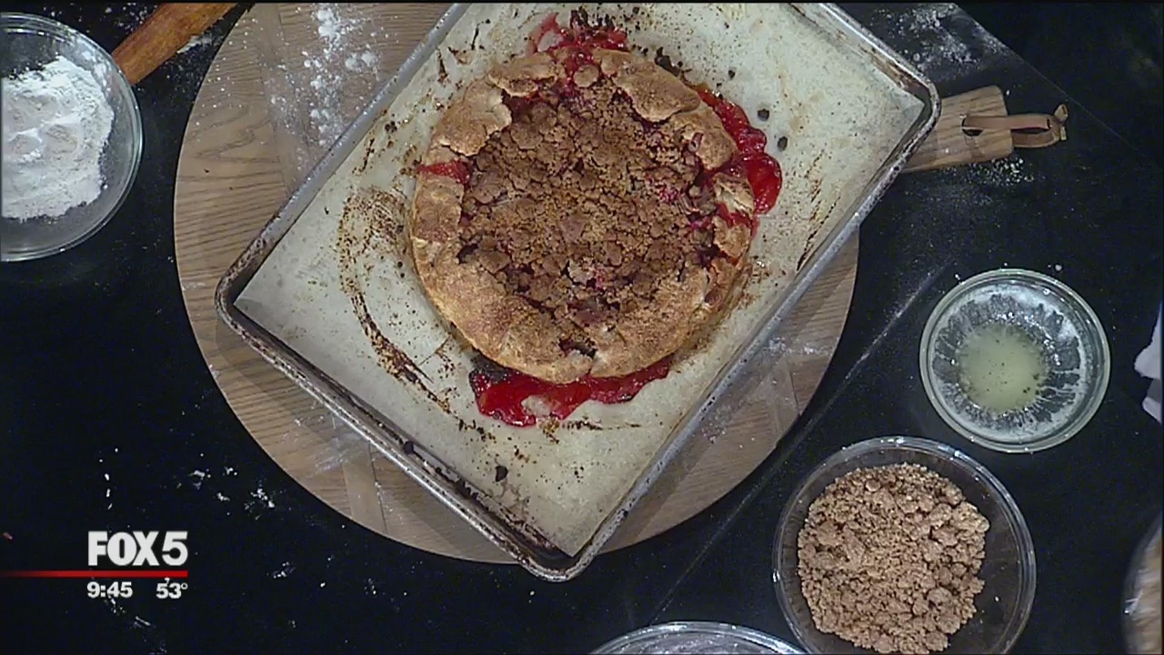 Strawberry Rhubarb Croustade