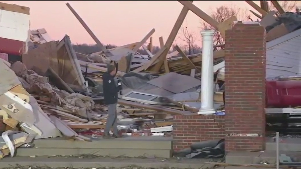 Deadly tornadoes strike Tennessee