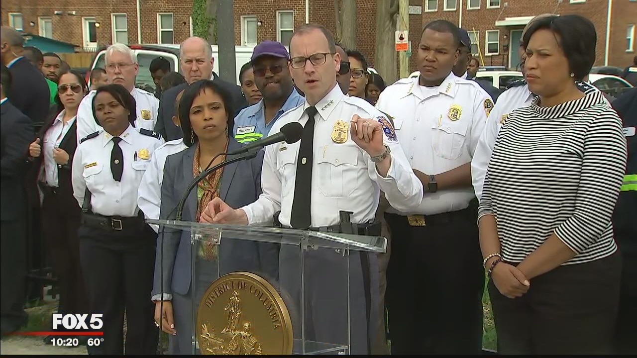 DC, Prince George?s County leaders hold community walk