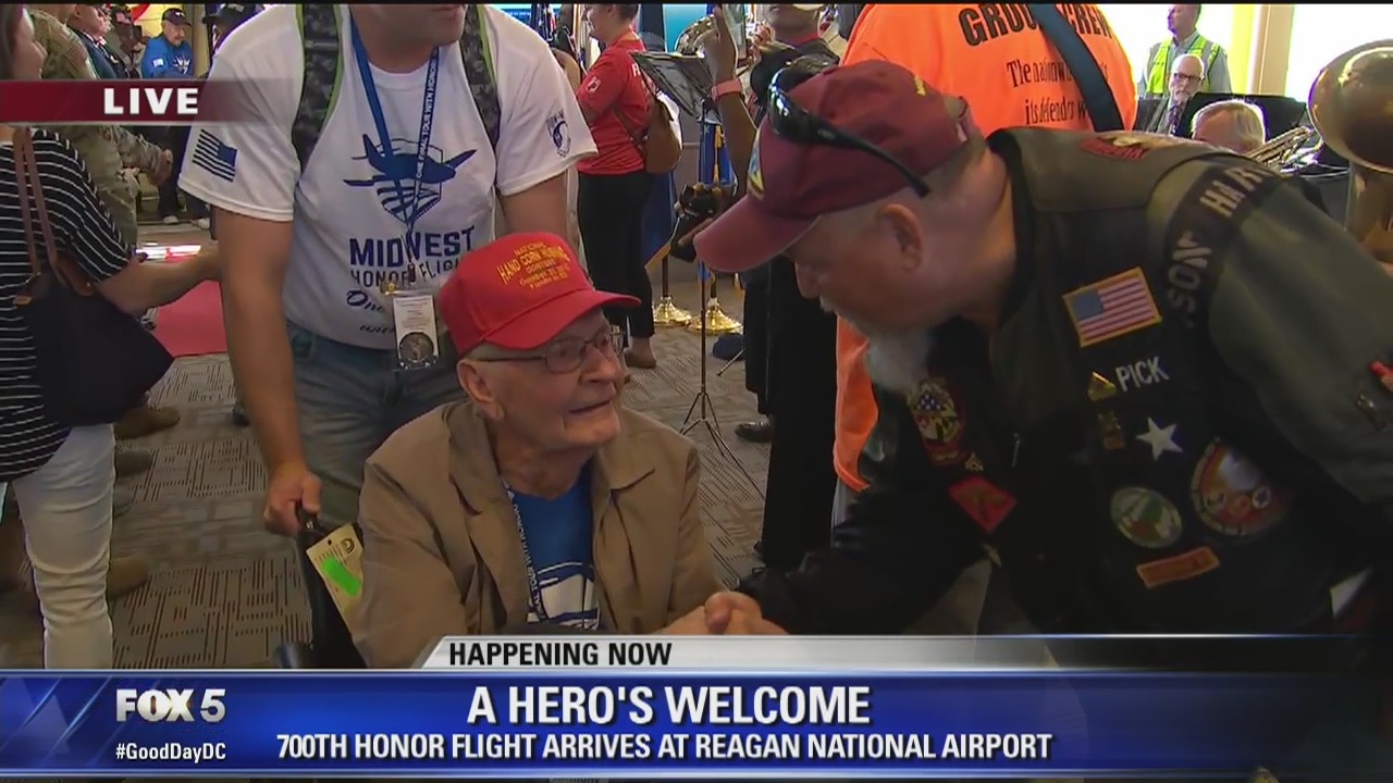 A Hero?s Welcome! 700th Honor Flight brings veterans to DC to visit memorials dedicated to them