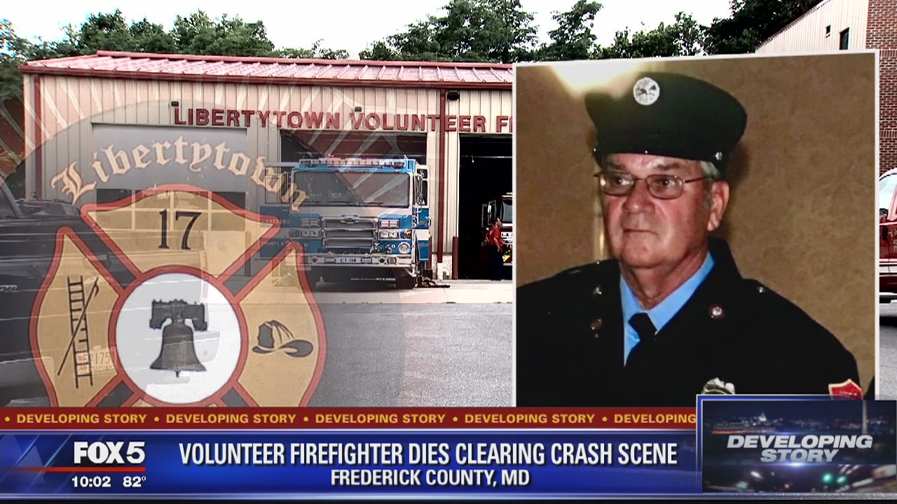 Volunteer firefighter dies clearing crash scene