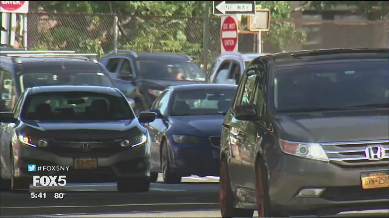 Distracted driving and new car tech