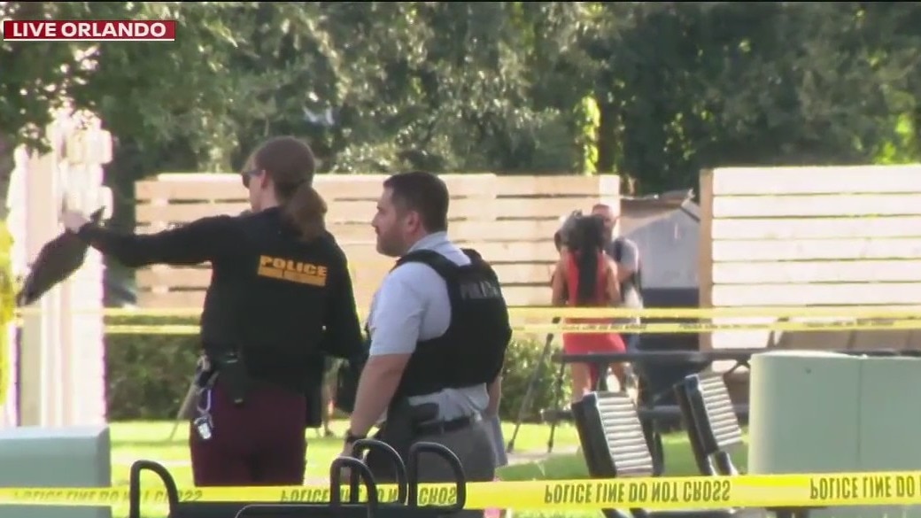 3 shot outside Orlando apartment complex