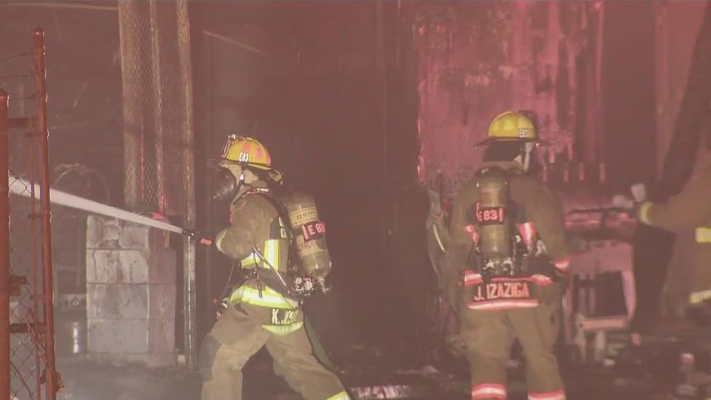 Empty Winter Park auto shop destroyed by fire