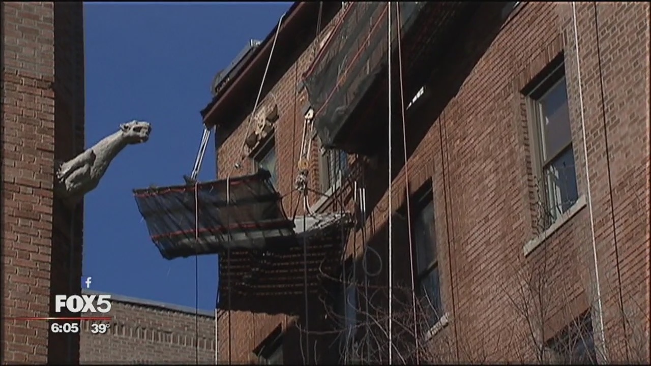 FDNY rescues 4 from scaffolding collapse