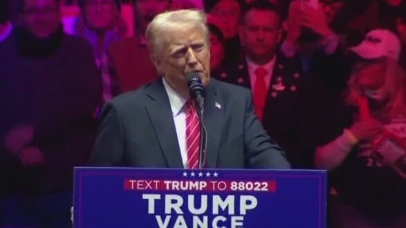 Cold weather forces Trump inauguration indoors