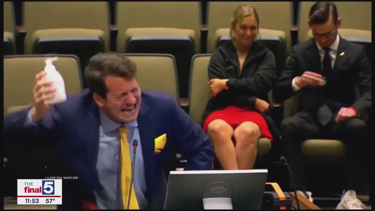 SOCIAL SHARE: Internet Comedian Heats Up City Council Meeting in Texas