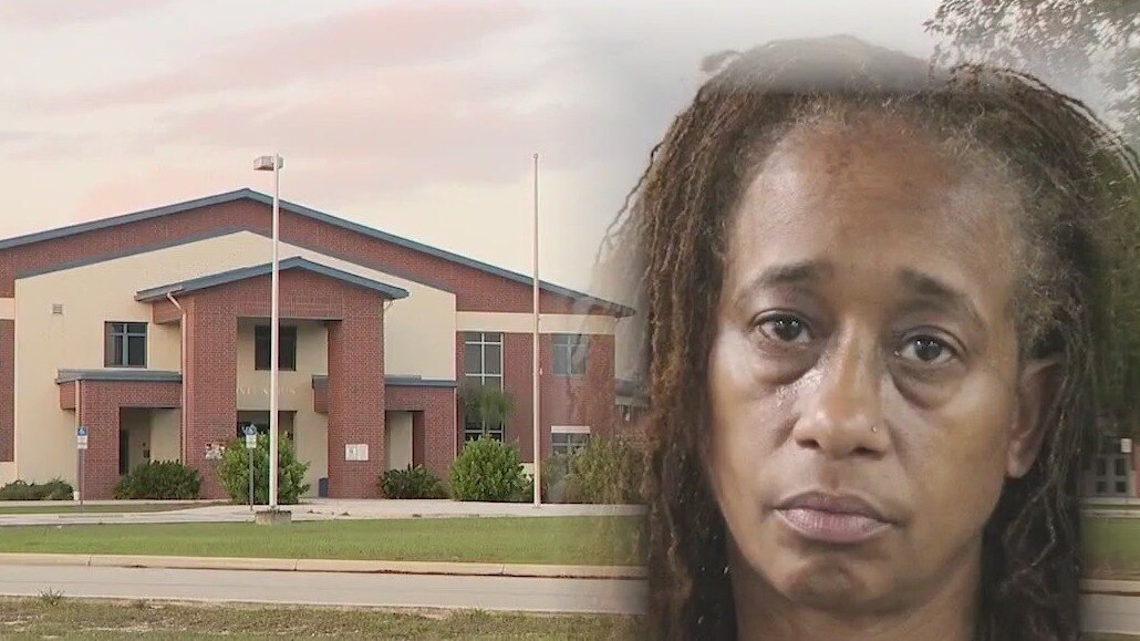 Florida assist. principal accused of having student rub her feet
