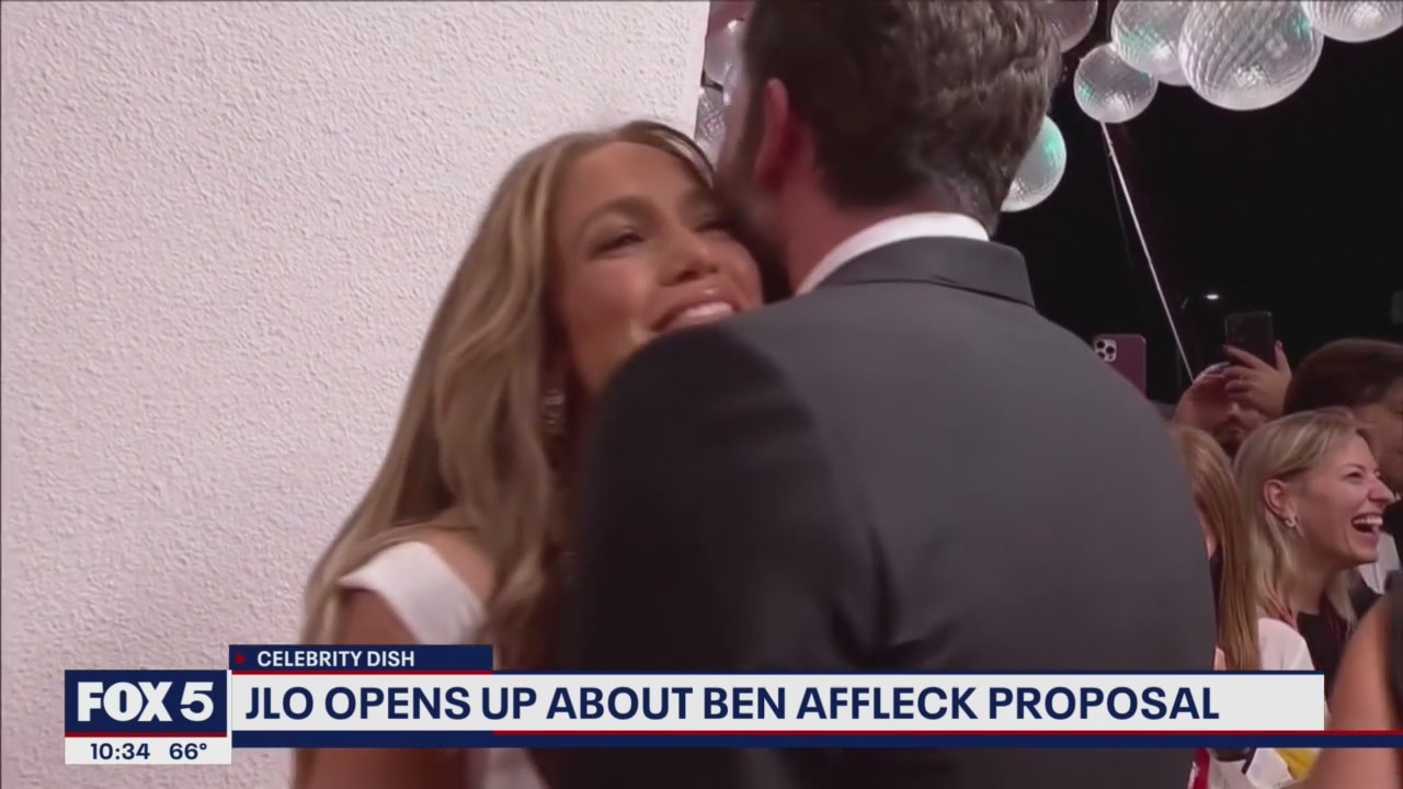 CELEBRITY DISH: Rihanna talks pregnancy with Vogue