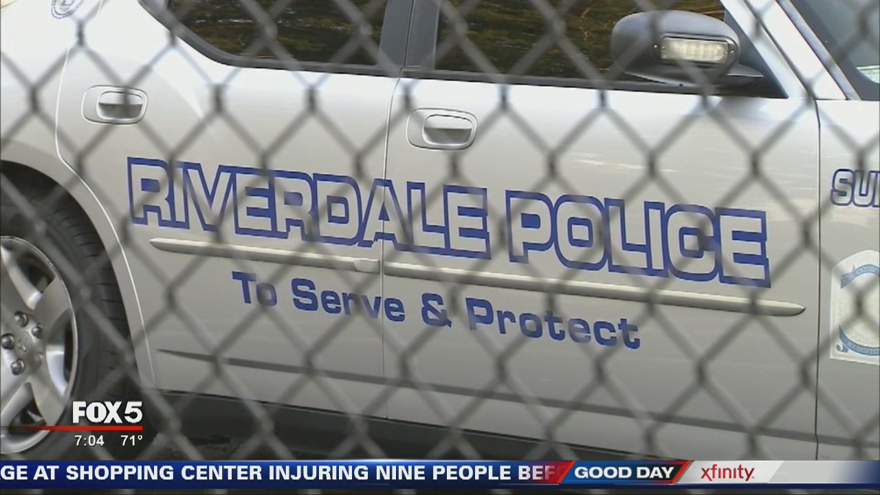 Officer accused of raping inmate heads to court