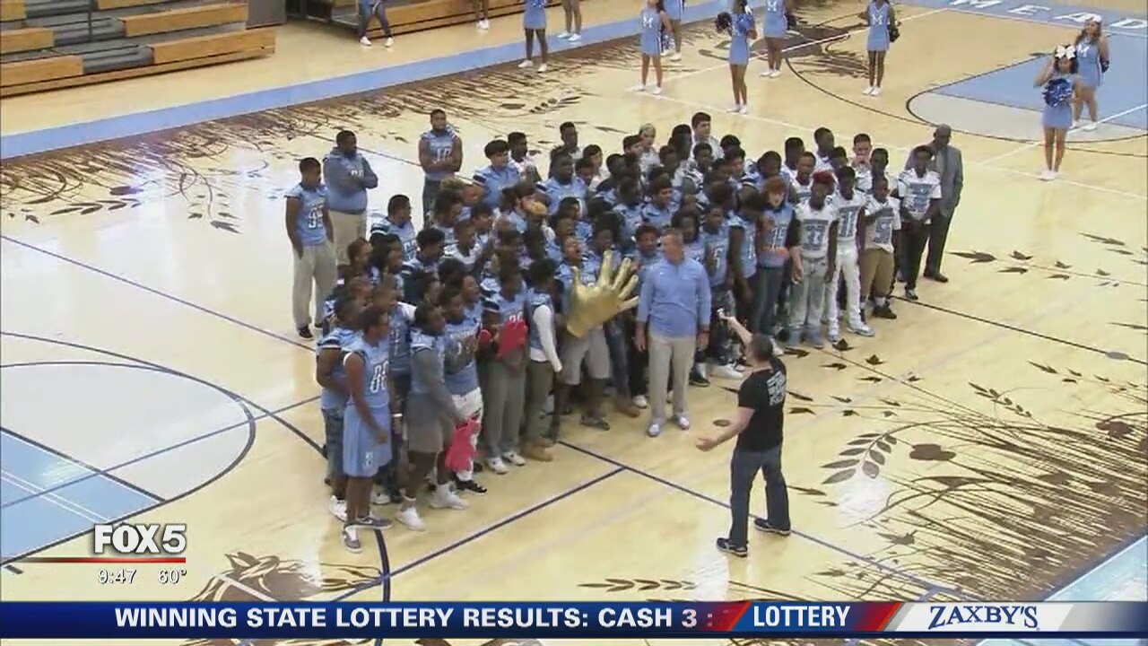Team of the Week pep rally at Meadowcreek HS