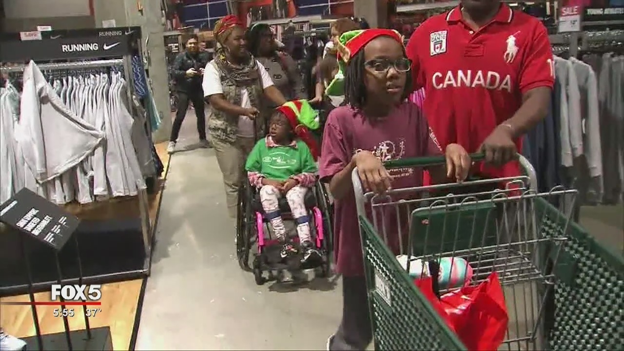 Falcons offer holiday shopping spree to 6 families