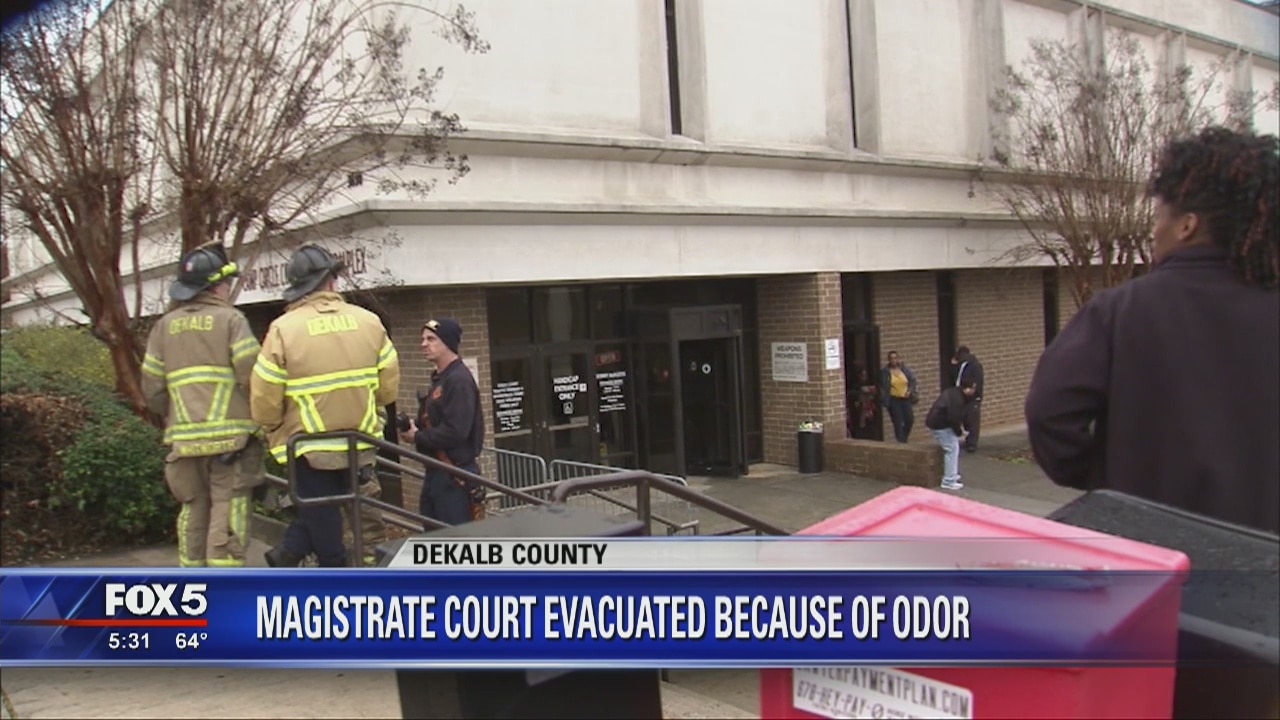 Magistrate court evacuated because of odor