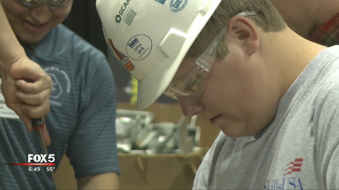 Expo promotes jobs in different crafts