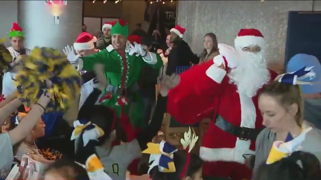 NY Mets stars host kids holiday party at Citi Field