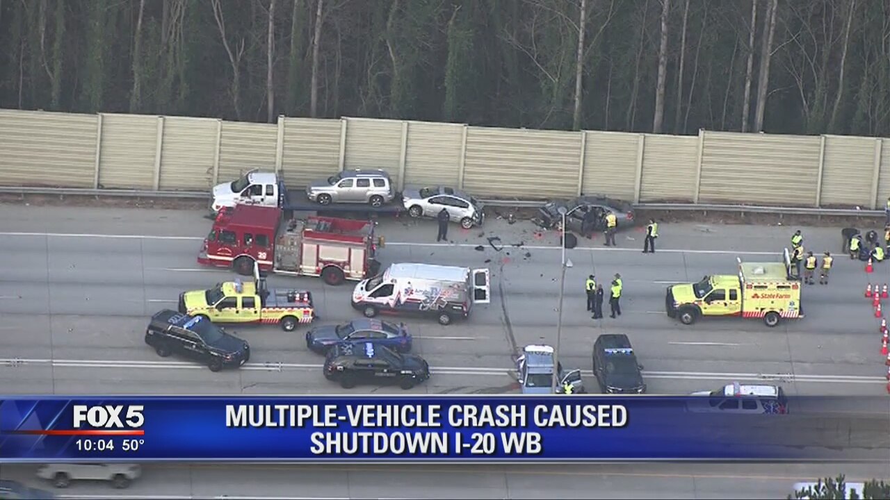 Multiple-vehicle crash caused shutdown of I-20