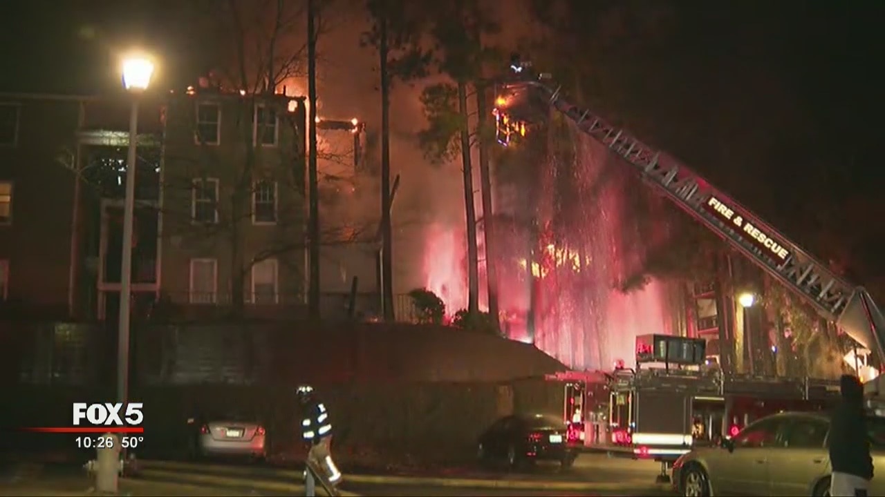 DeKalb County firefighters battle fire at apartment complex | FOX 5 Atlanta