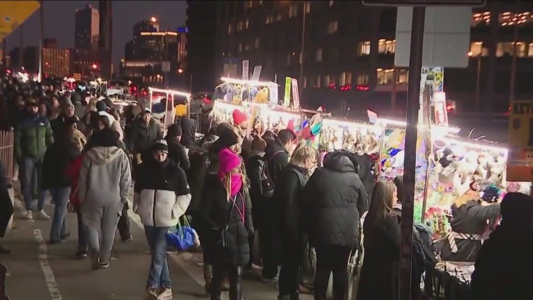 Brooklyn Bridge vendors banned