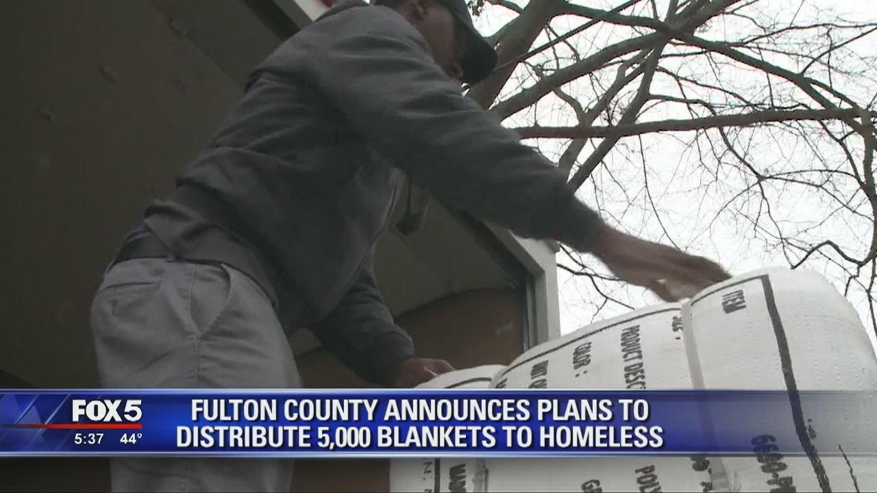 Fulton County announces plans to distribute 5,000 blankets to homeless