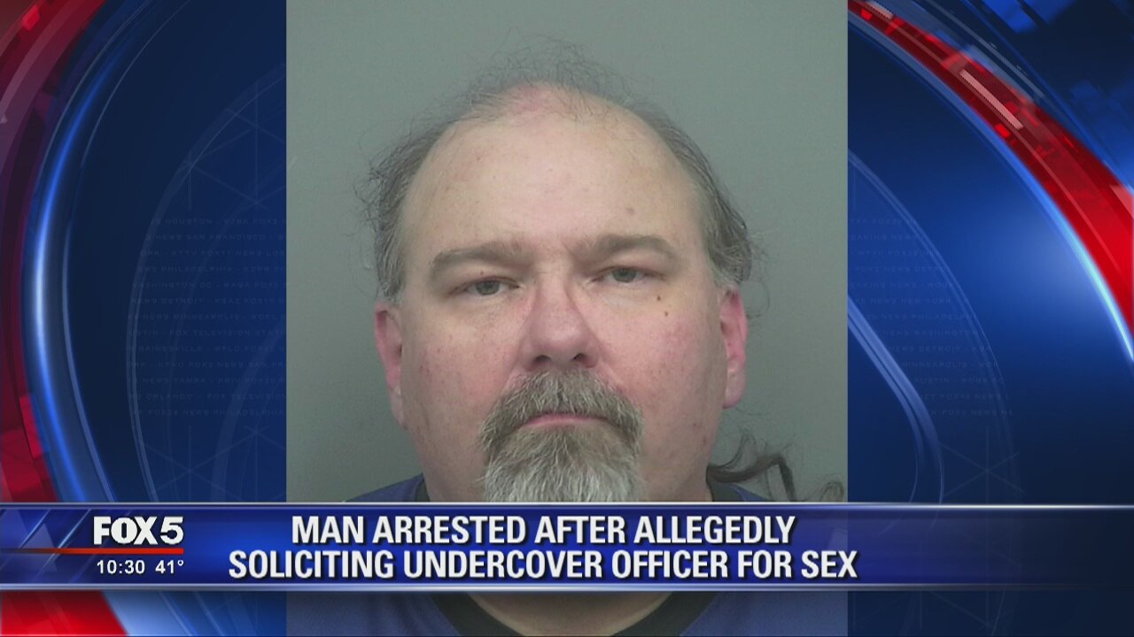Man arrested after allegedly soliciting undercover officer for sex