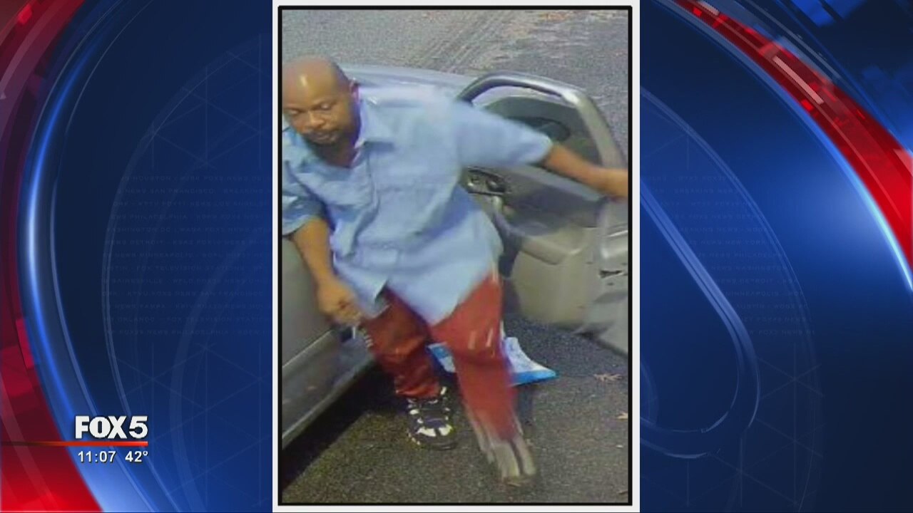 Search for suspect in USPS mailbox theft in Berkley Lakes