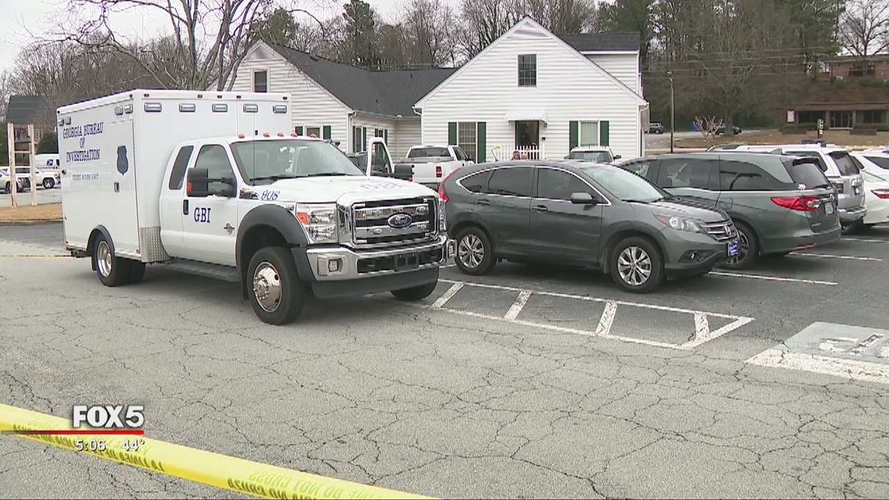 Police shoot gunman inside medical office