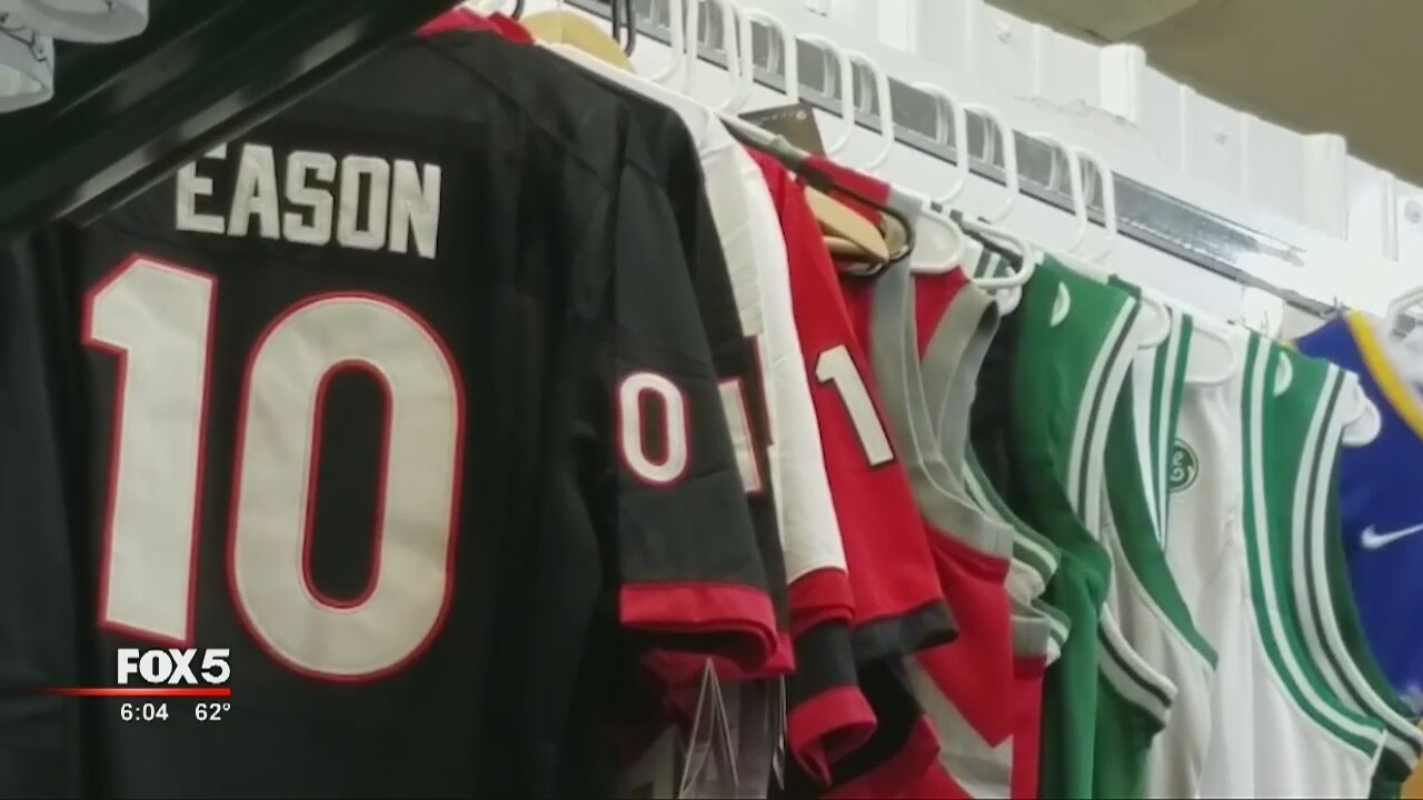 Fake Super Bowl and NFL merchandise seized