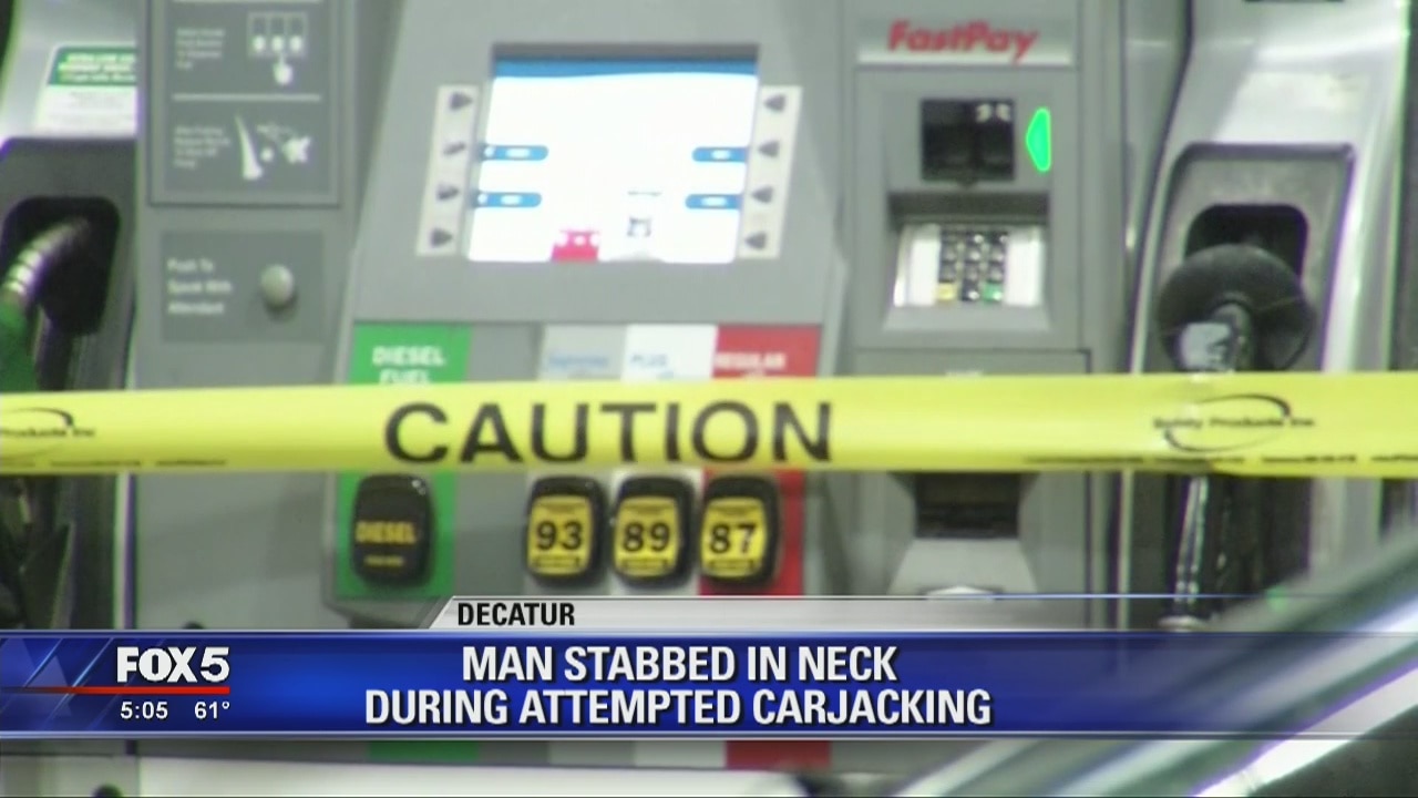 Man stabbed in neck during attempted carjacking