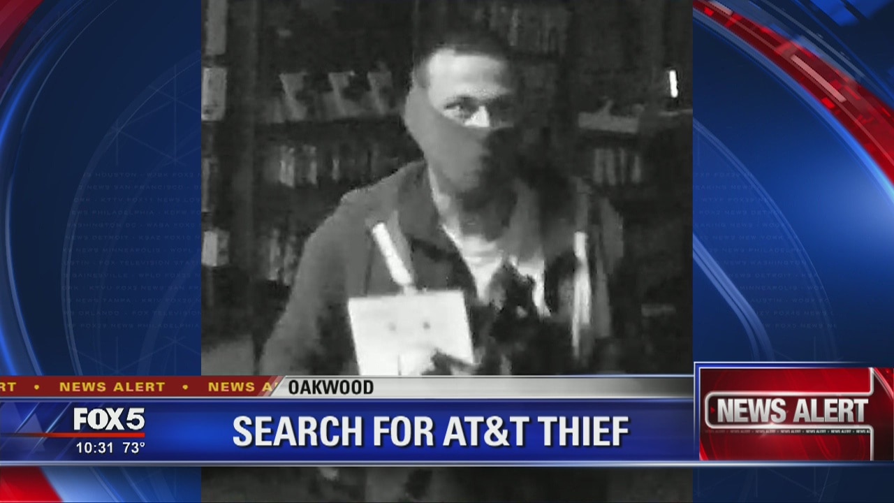 Oakwood search for AT&T thief