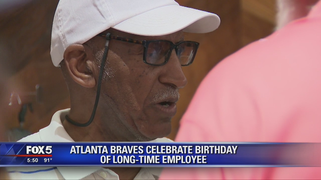 Atlanta Braves celebrate birthday of long-time employee