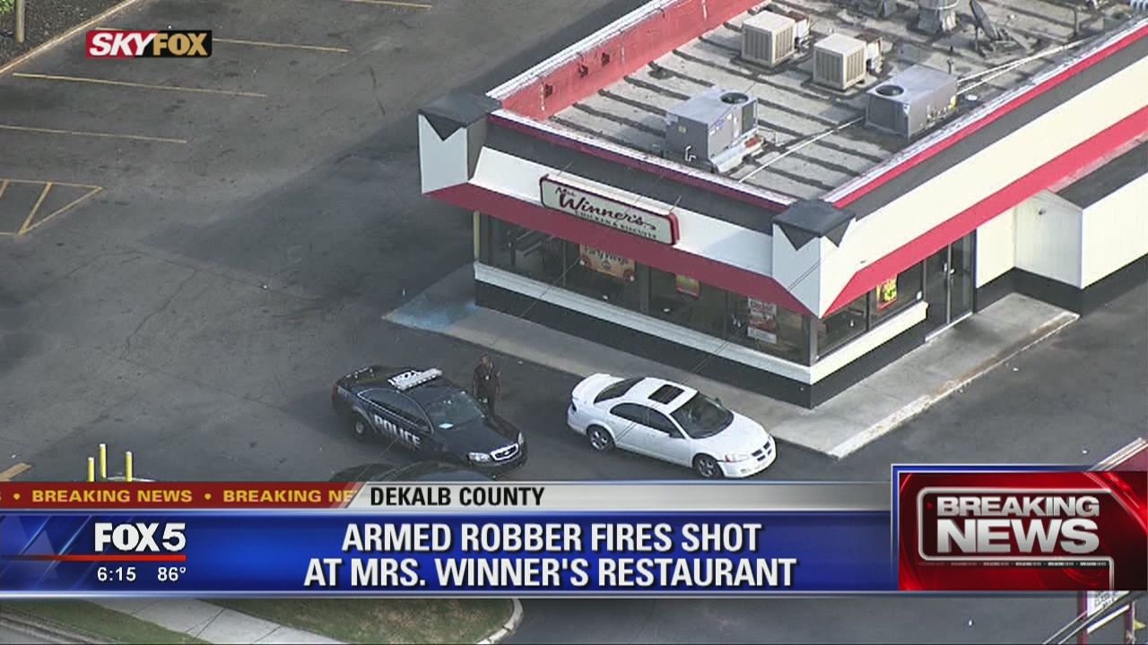 Armed robber fires shot at Mrs. Winner's restaurant