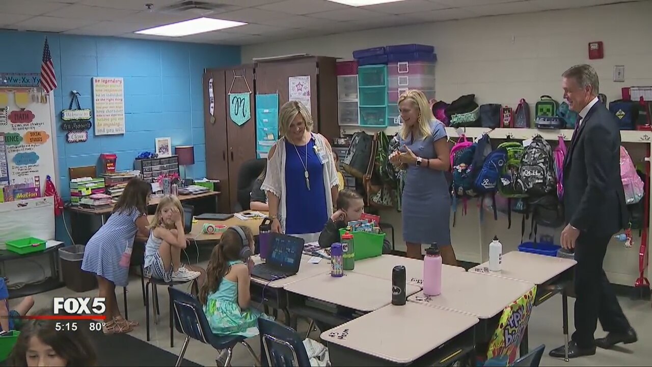 Sen. Perdue visits Mashburn Elementary School