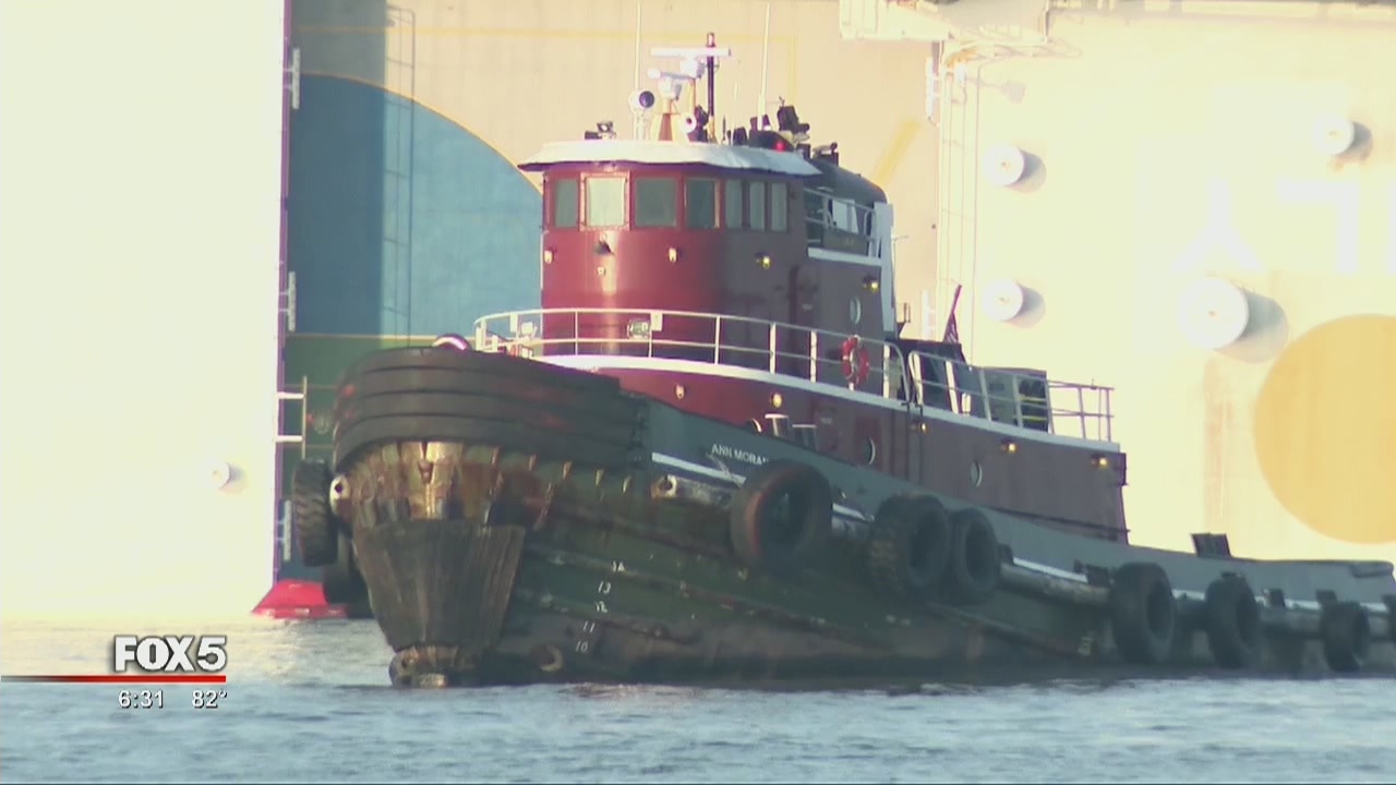 Salvaging cargo ship