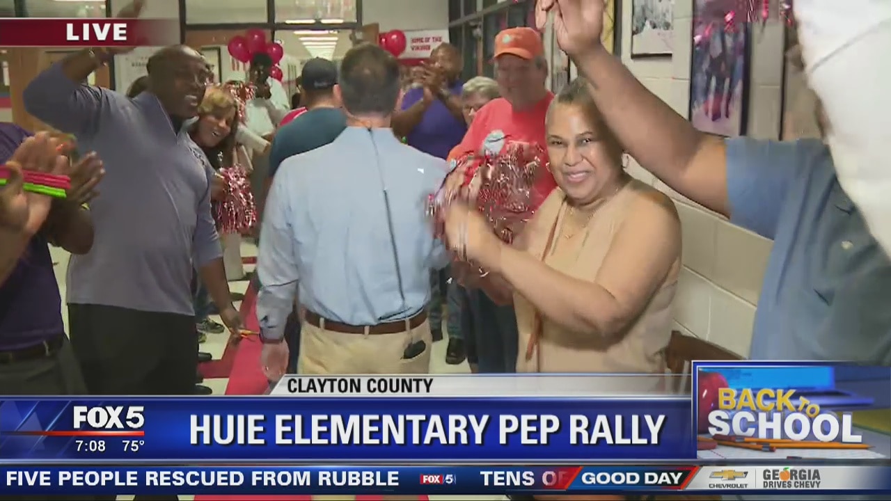 School starts with a pep rally