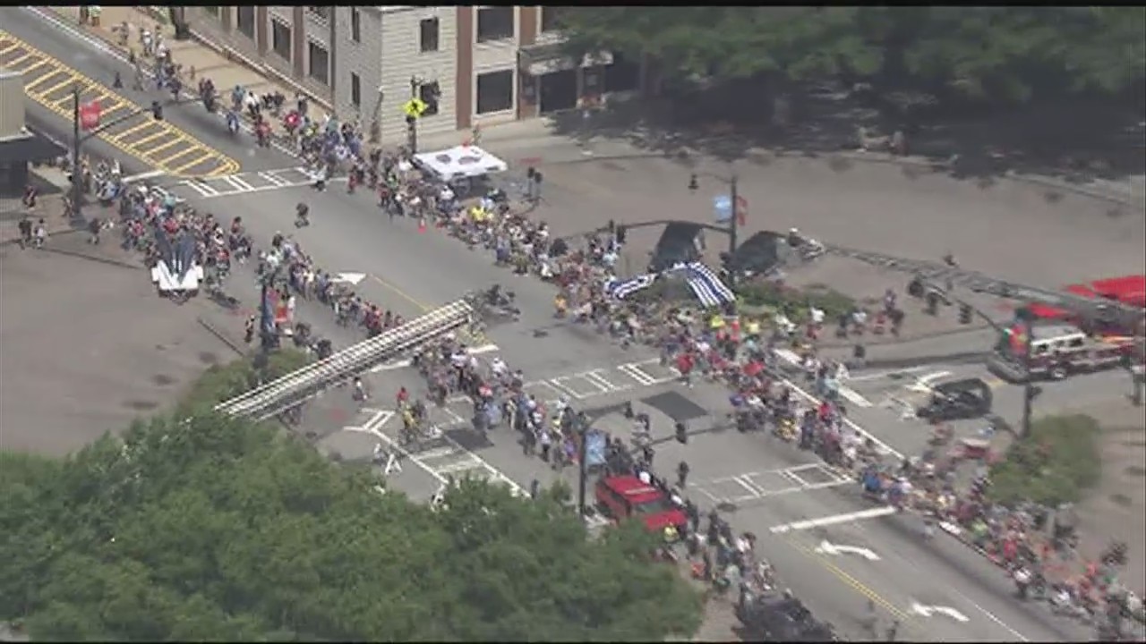 Injured Carrollton officer returns home