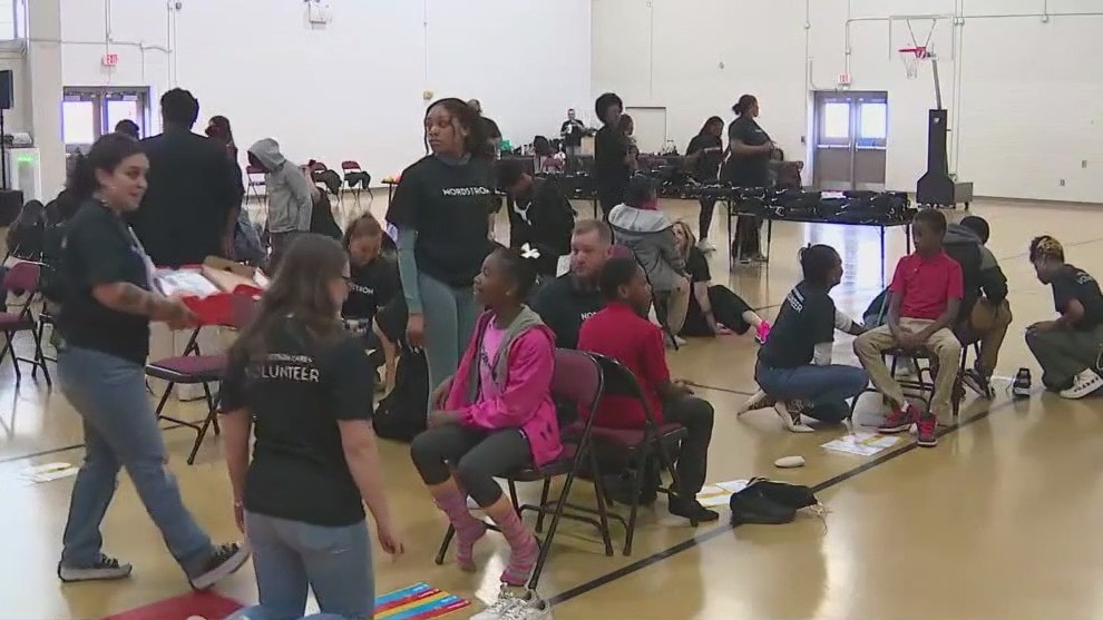 Students get new shoes