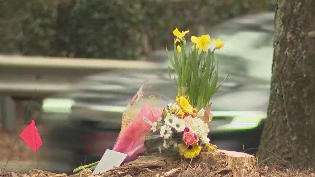 Teen, friend die in crash on his 18th birthday