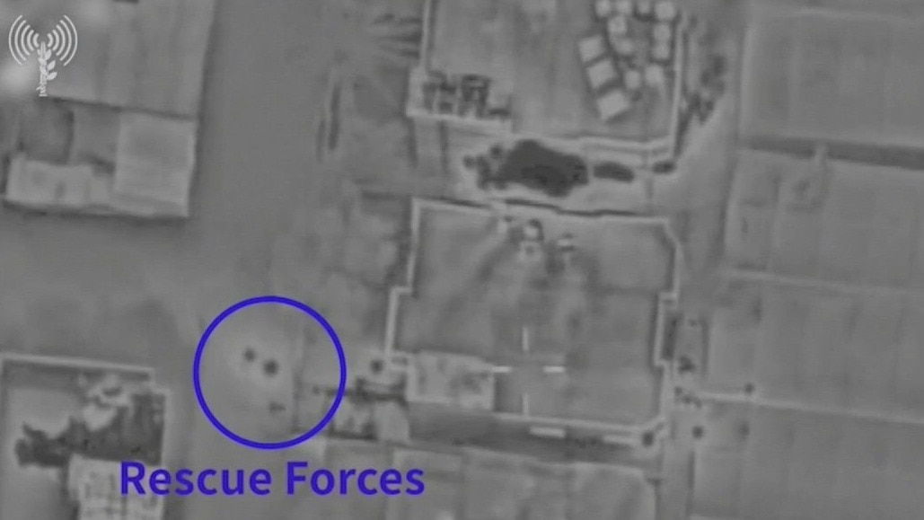 Video shows Israeli rescue of Hamas hostages