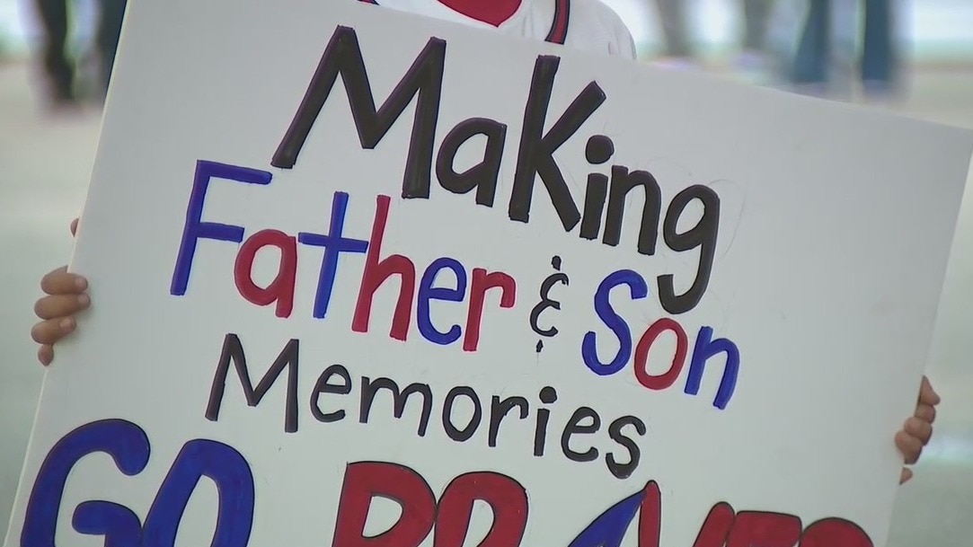 Braves fans working to make memories