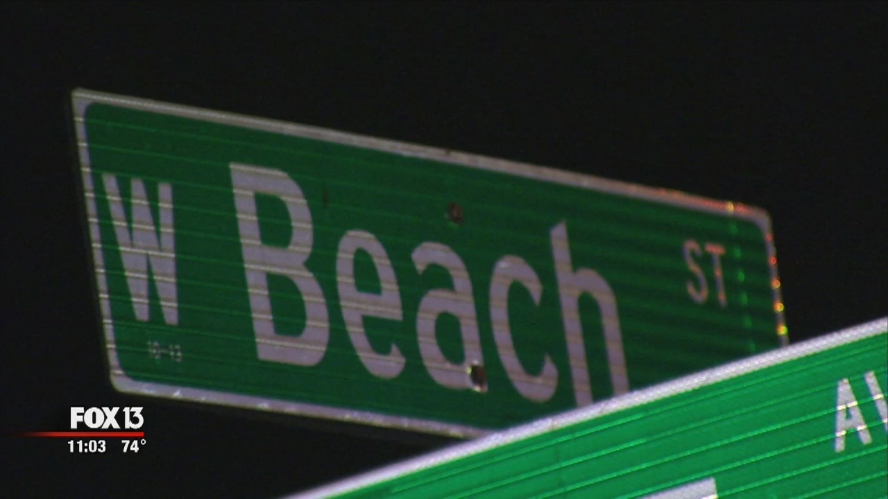 Mother, daughter carjacked at knifepoint